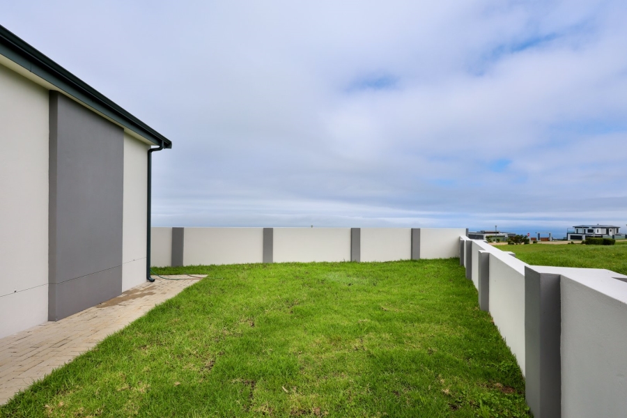 3 Bedroom Property for Sale in Le Grand Golf Estate Western Cape